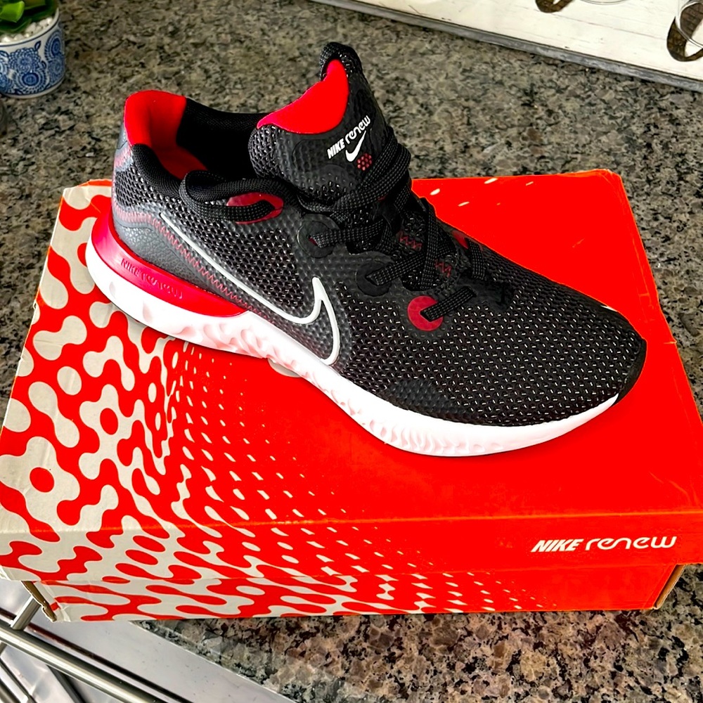 Nike Renew Run